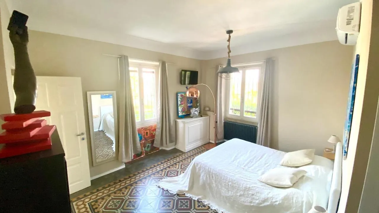 Guest house Montecristo Art Rooms Castelnuovo del Garda